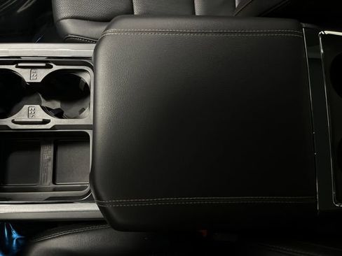 Used 2025 Ford F350 Lariat w/ Black Appearance Package image 22