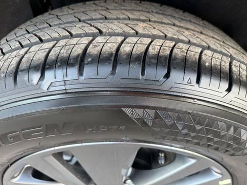 New 2026 Nissan Pathfinder SV image 33