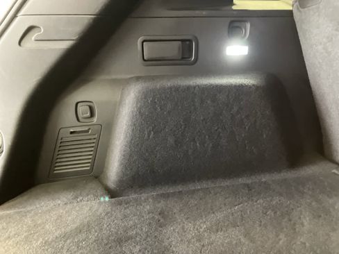 Used 2022 Cadillac XT5 Luxury image 32