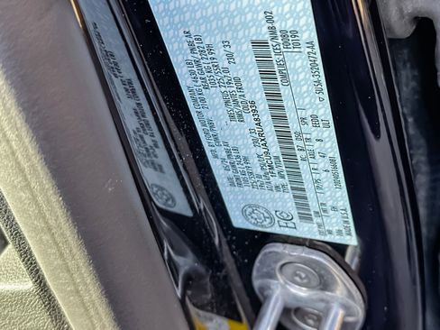 Used 2024 Ford Escape Platinum image 28