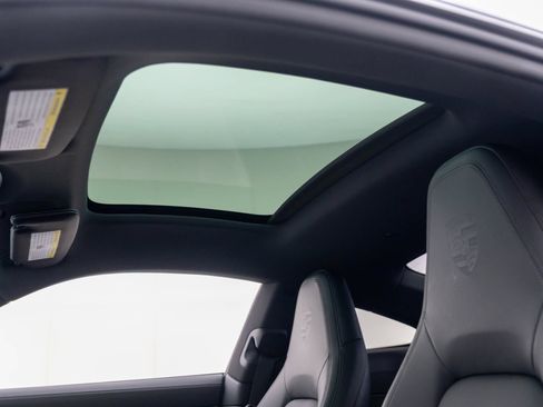 Certified 2025 Porsche 911 Carrera RWD image 20