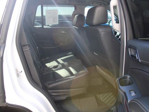 Used 2020 GMC Yukon SLT image 24