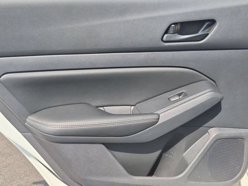 Used 2025 Nissan Altima 2.5 SV FWD image 26