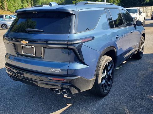 Used 2026 Chevrolet Traverse High Country FWD image 10