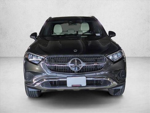 Certified 2026 Mercedes-Benz GLC 300 image 2