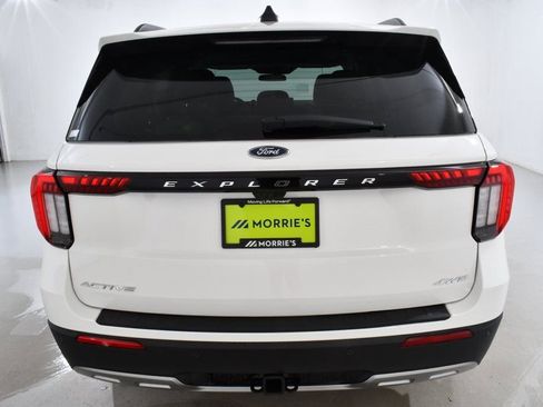 New 2025 Ford Explorer Active w/ Active Comfort Package image 13