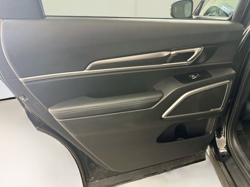 Used 2025 Kia Telluride S AWD/4WD image 28