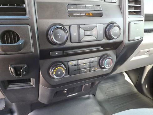 Used 2016 Ford F150 XL w/ Equipment Group 101A Mid RWD image 23