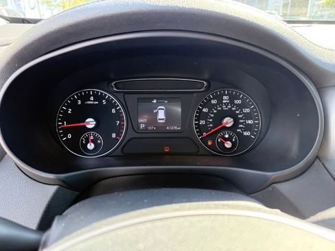 Used 2020 Kia Sorento S FWD image 21
