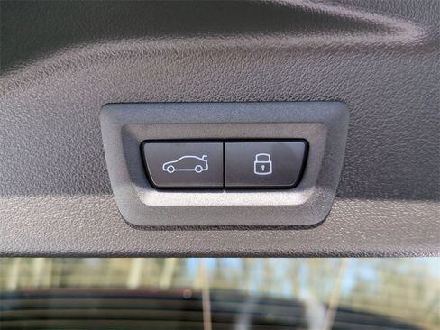 New 2026 BMW X5 xDrive50e w/ Executive Package image 26