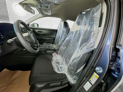 Used 2026 Honda HR-V LX image 16
