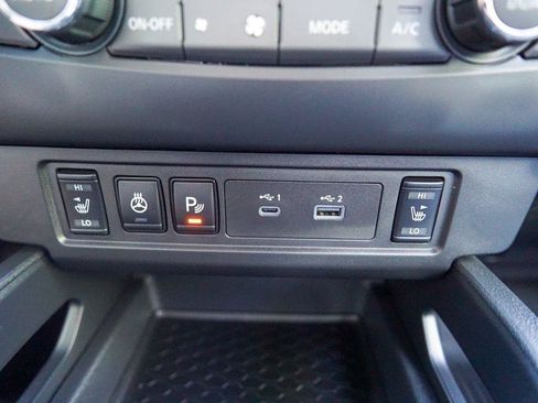 Used 2026 Nissan Frontier SV w/ All-Weather Content Package AWD/4WD image 27