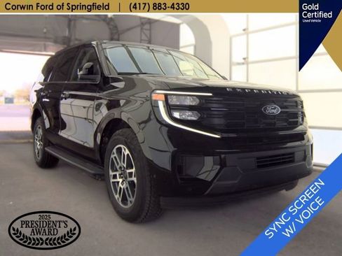 Used 2025 Ford Expedition Active AWD/4WD image 11