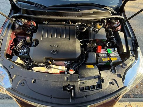 Used 2016 Toyota Avalon Limited image 51