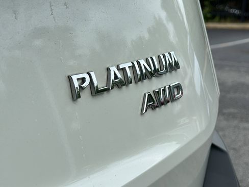 Used 2022 Nissan Rogue Platinum w/ Head-Up Display Package image 10