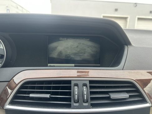 Used 2014 Mercedes-Benz C 300 4MATIC Sedan image 20