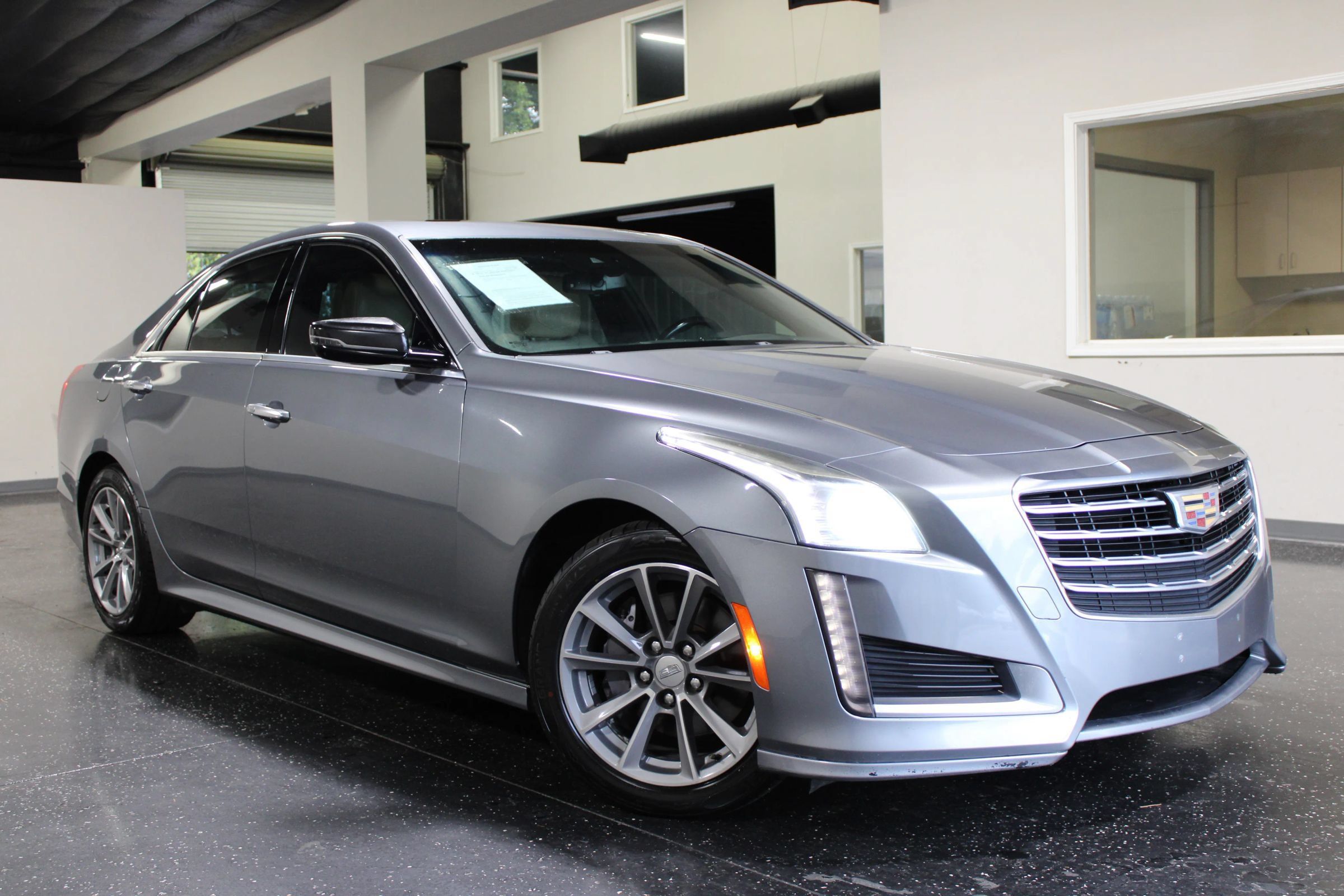 Used 2018 Cadillac CTS Luxury RWD image 39