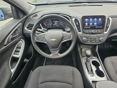 Used 2023 Chevrolet Malibu LS image 13
