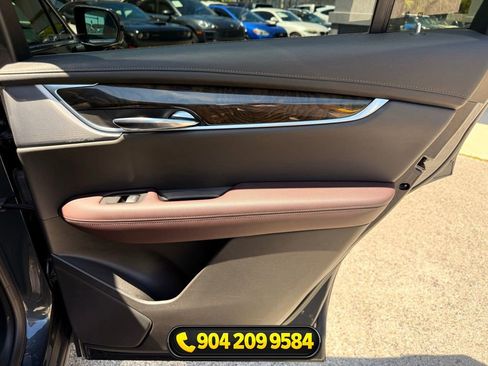 Used 2020 Cadillac XT6 Premium Luxury FWD image 33