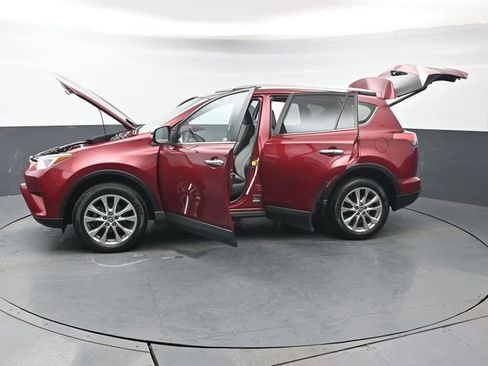 Used 2018 Toyota RAV4 Limited image 49