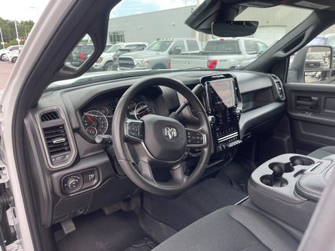 Used 2026 RAM 2500 Tradesman AWD/4WD image 11