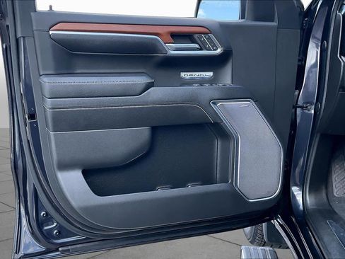 Used 2023 GMC Sierra 1500 Denali RWD image 22