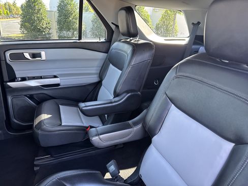 Used 2023 Ford Explorer XLT w/ Equipment Group 202A image 26