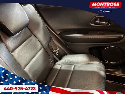Used 2020 Honda HR-V Touring image 32