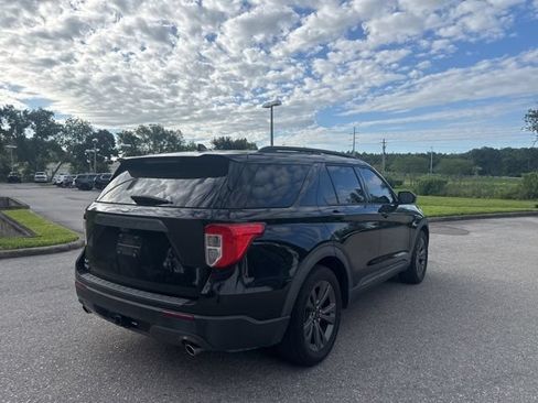 Used 2021 Ford Explorer XLT w/ Equipment Group 202A RWD image 7