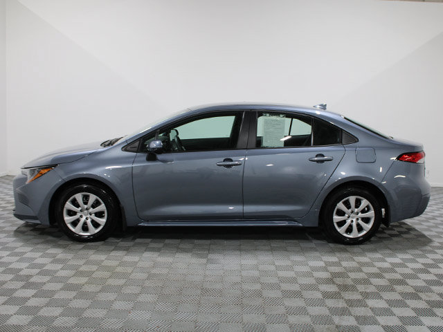 Certified 2025 Toyota Corolla LE FWD image 3