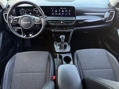 Used 2024 Kia Seltos S FWD image 10