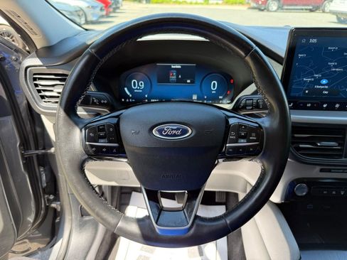 Used 2023 Ford Escape Active w/ Tech Pack #2 FWD image 39