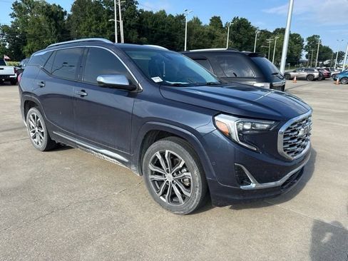 Used 2019 GMC Terrain Denali w/ Advanced Safety Package FWD image 12