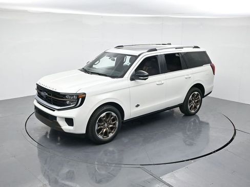New 2025 Ford Expedition King Ranch image 39