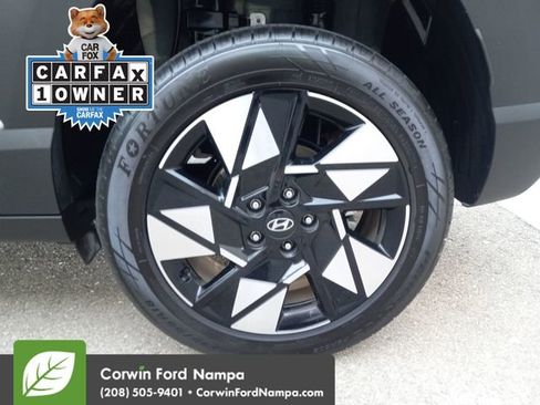 Used 2024 Hyundai Kona SEL AWD/4WD image 31
