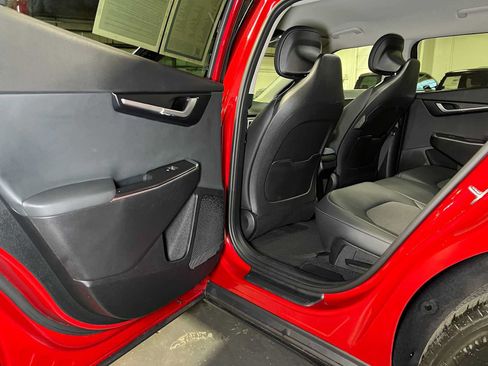 Used 2024 Kia EV6 Light RWD image 16