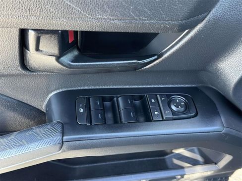Certified 2025 Toyota Tacoma SR5 image 19