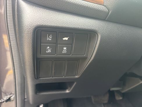 Used 2022 Honda CR-V Touring image 18