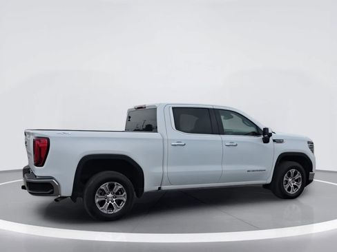 Used 2024 GMC Sierra 1500 SLT AWD/4WD image 8