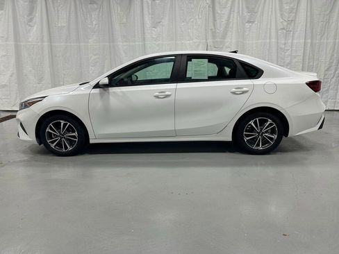 Used 2024 Kia Forte LXS image 4