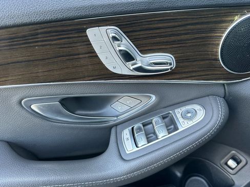 Used 2019 Mercedes-Benz C 300 Sedan image 14