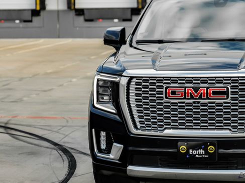 Used 2021 GMC Yukon Denali image 25