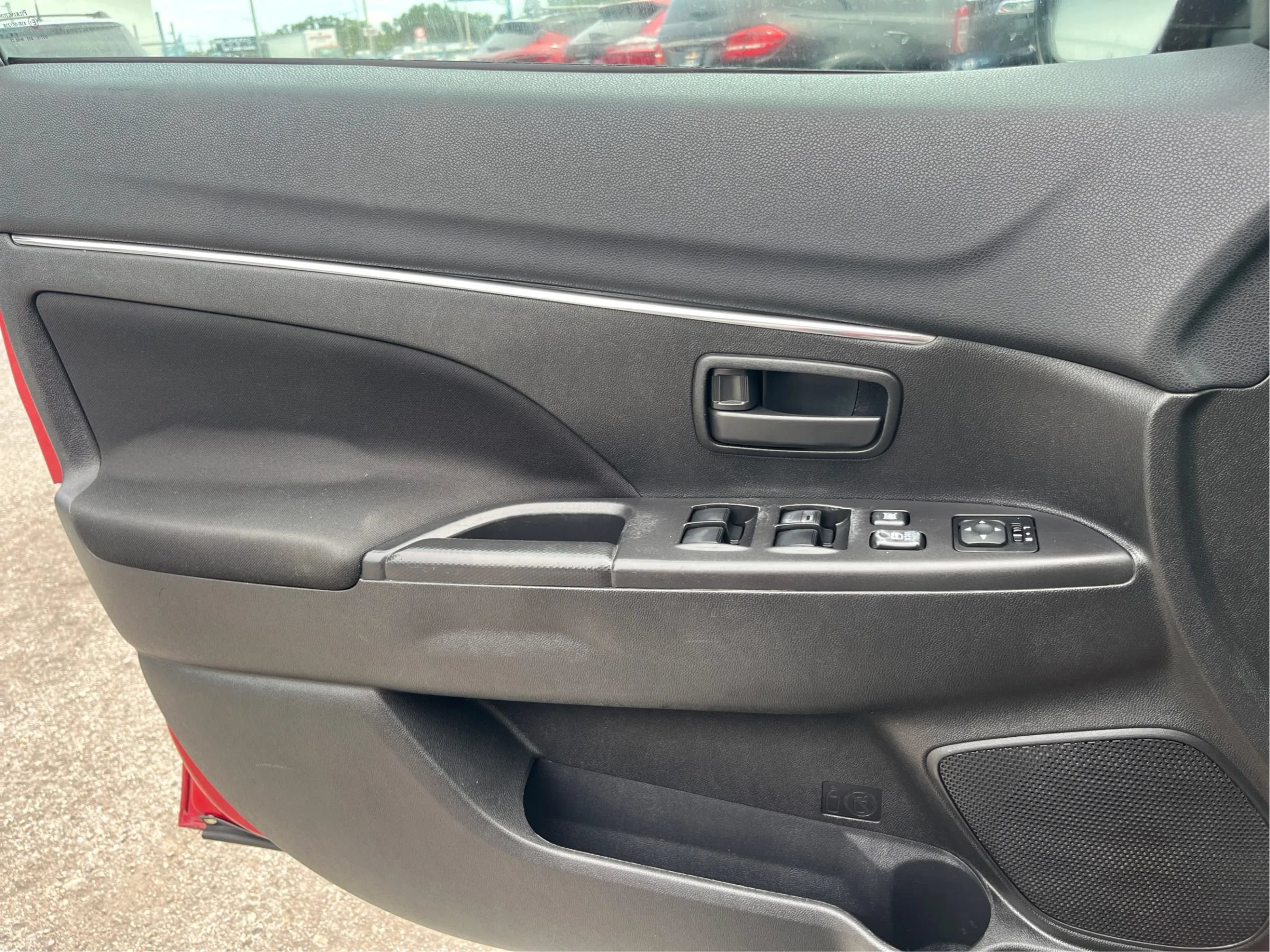 Used 2015 Mitsubishi Outlander Sport ES AWD/4WD image 20