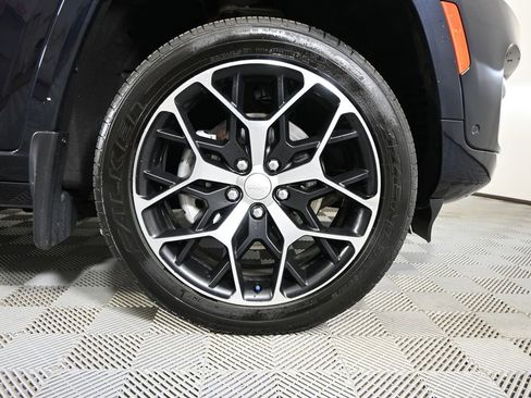 Used 2022 Jeep Grand Cherokee Summit 4xe AWD/4WD image 11