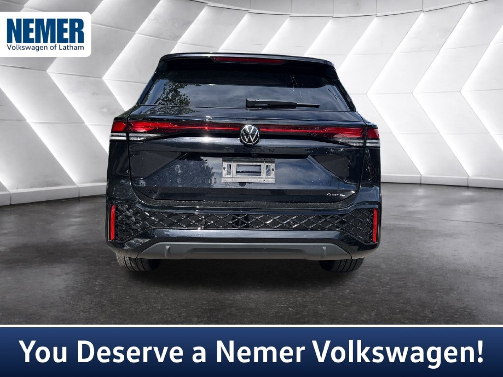 New 2026 Volkswagen Tiguan SE R-Line AWD/4WD image 3