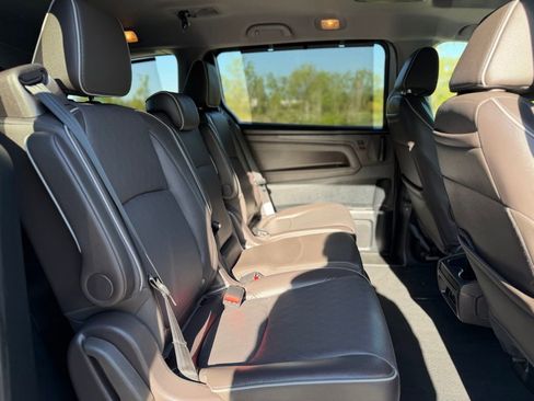Used 2023 Honda Odyssey Elite image 25