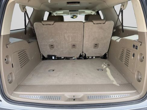 Used 2019 GMC Yukon XL SLT w/ Open Road Package RWD image 29