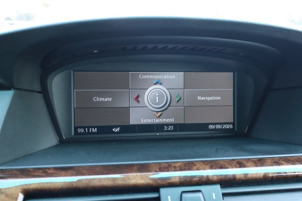 Used 2008 BMW 535xi Wagon AWD/4WD image 24