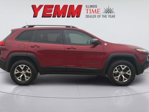 Used 2015 Jeep Cherokee Trailhawk w/ Comfort/Convenience Group image 8