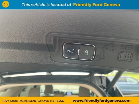 Used 2023 Ford Explorer XLT w/ Equipment Group 202A AWD/4WD image 11